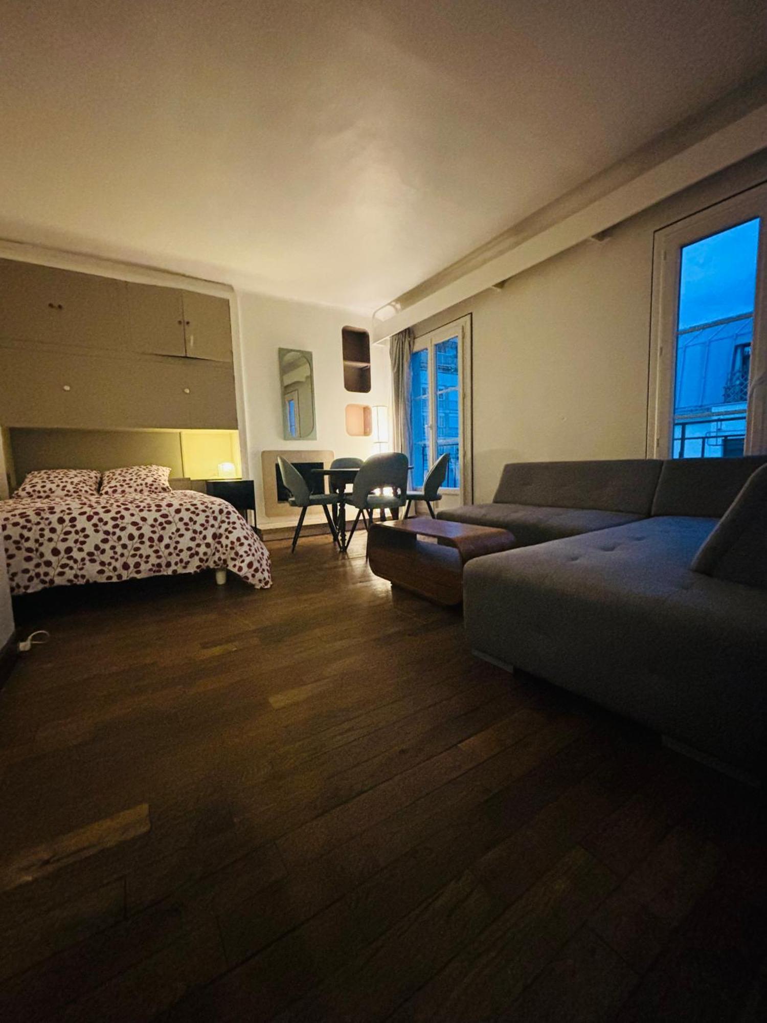La Maison Du Bonheur A Charonne Paris Exteriör bild